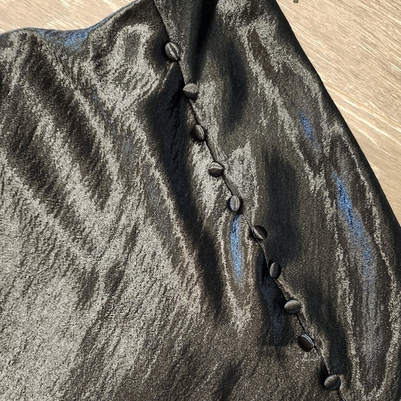 Victoria's Secret Black Side Slit Button Detail Satin Midi Skirt Size Large NWT - Picture 3 of 9